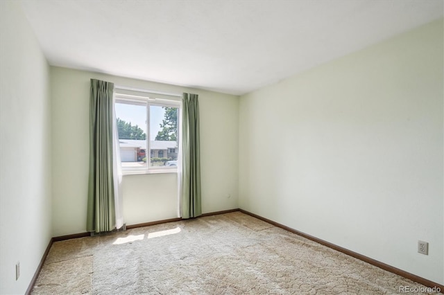 352 S Peoria Cir, Aurora, CO 80012 - unfurnished room with carpet