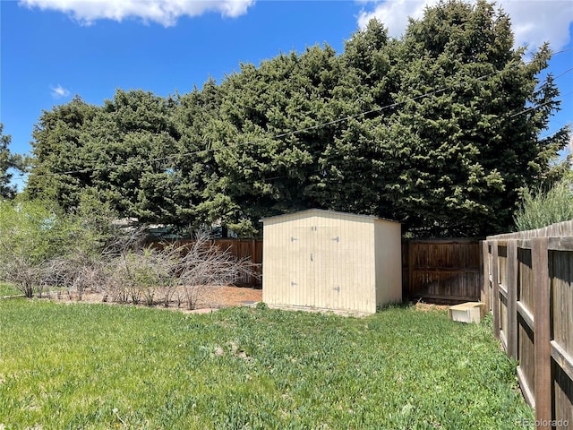 3062 S Florence Ct, Denver, CO 80231 - view of yard