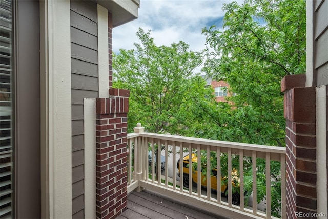 9165 Kornbrust Dr, Lone Tree, CO 80124 - view of wooden terrace