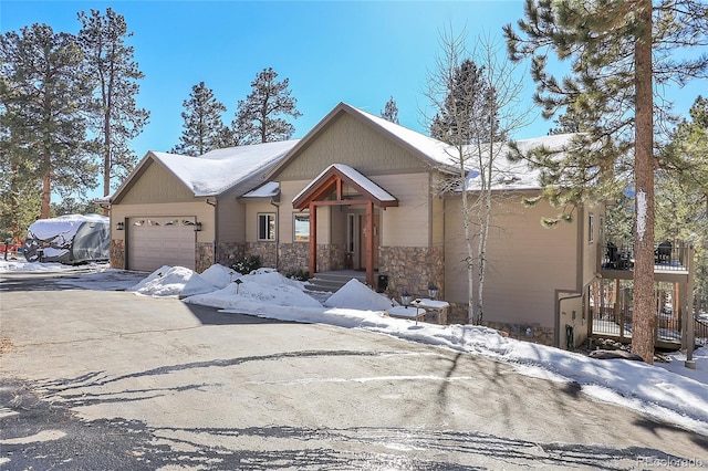 view of front of house featuring a garage