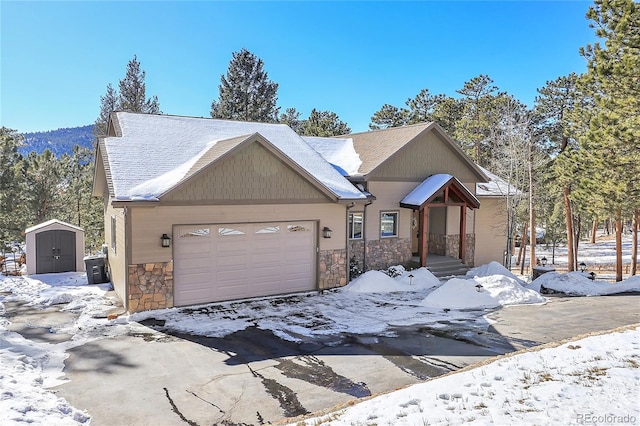 view of front of house with a garage