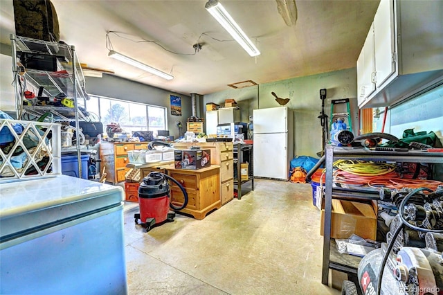 587 21 1/8 Rd, Grand Junction, CO 81507 - garage with freestanding refrigerator