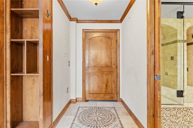 1196 N Grant St Unit 106, Denver, CO 80203 - entryway featuring crown molding