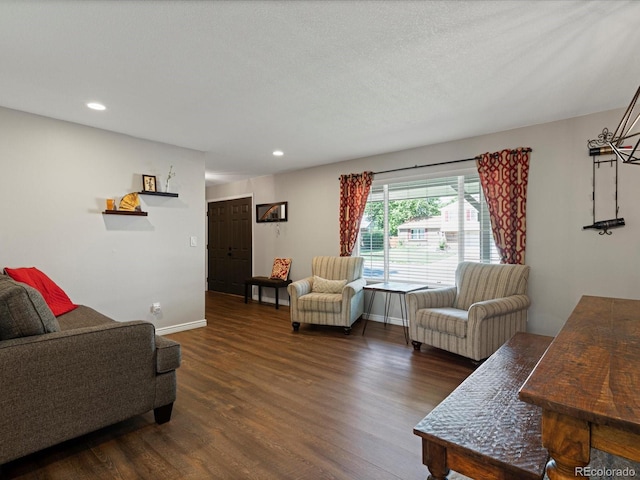 7554 S Ogden Way, Centennial, CO 80122 - living room featuring dark wood finished floors and recessed lighting