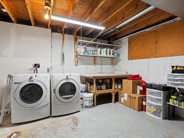 7554 S Ogden Way, Centennial, CO 80122 - washroom with separate washer and dryer