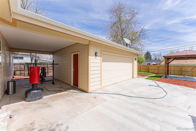 5384 S Datura St, Littleton, CO 80120 - view of garage