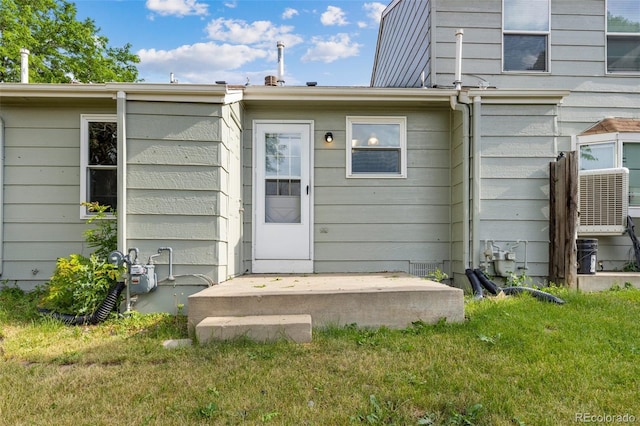 8260 Washington St Unit 78, Denver, CO 80229 - doorway to property with a yard