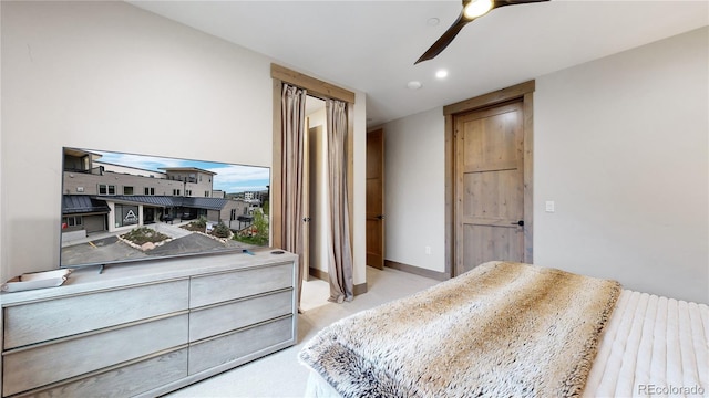 bedroom featuring ceiling fan