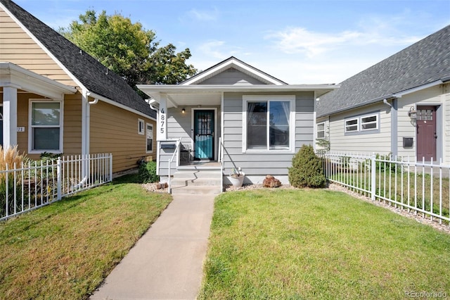 view of front of house featuring a front yard