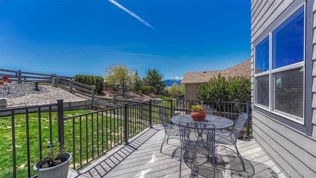 balcony featuring outdoor dining space