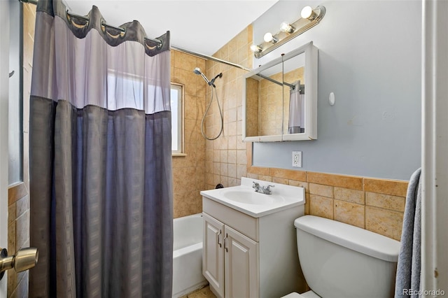 3492 S Elm St, Denver, CO 80222 - full bath featuring tile walls, toilet, vanity, and shower / bath combination with curtain