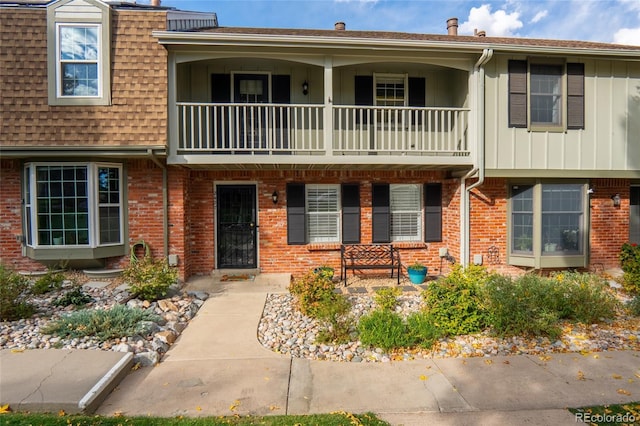 view of townhome / multi-family property