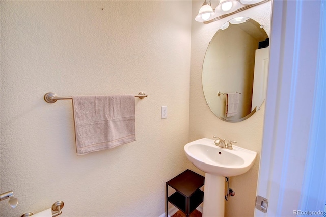 10550 Ashfield St, Highlands Ranch, CO 80126 - bathroom with a sink
