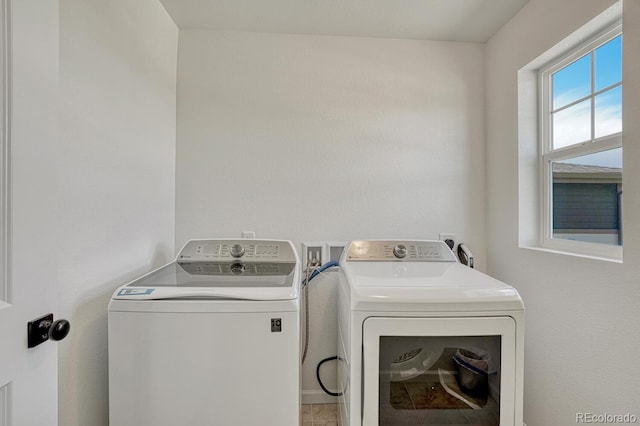 17396 Hop Clover Ave, Parker, CO 80134 - laundry room featuring washing machine and dryer