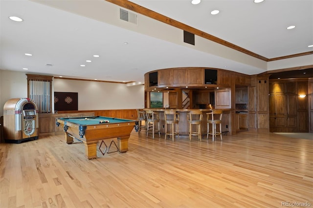 606 Cliffgate Ln, Castle Rock, CO 80108 - recreation room with recessed lighting, crown molding, pool table, light wood finished floors, and a community bar