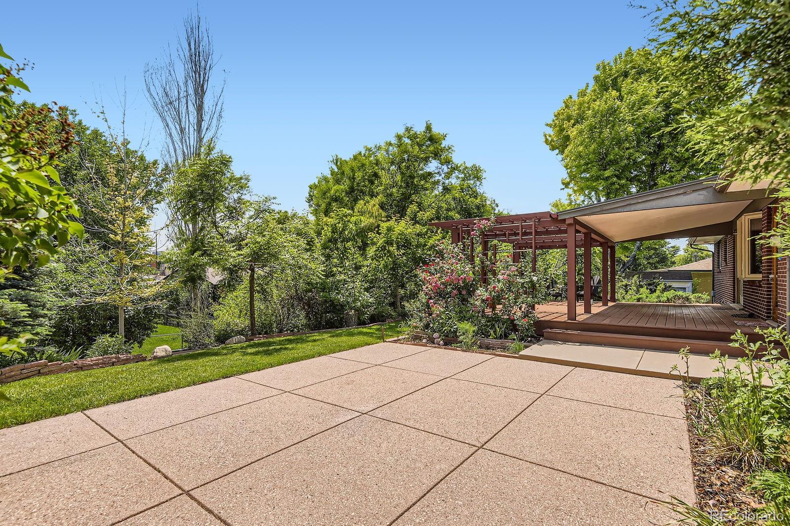 8292 E Lehigh Dr, Denver, CO 80237 - photo 4