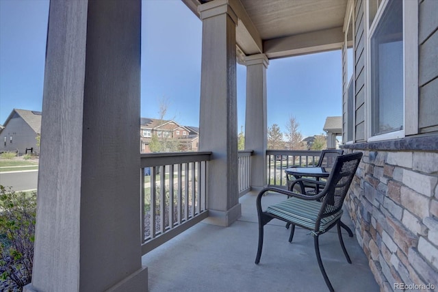 balcony featuring covered porch