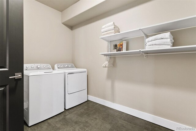 843 Long Timber Ln, Monument, CO 80132 - laundry room featuring washing machine and clothes dryer and baseboards