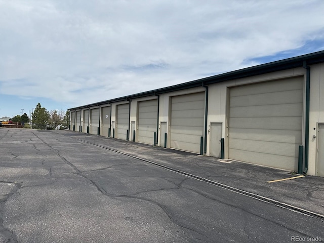 7152 S Blackhawk St Unit C12, Englewood, CO 80112 - view of garage