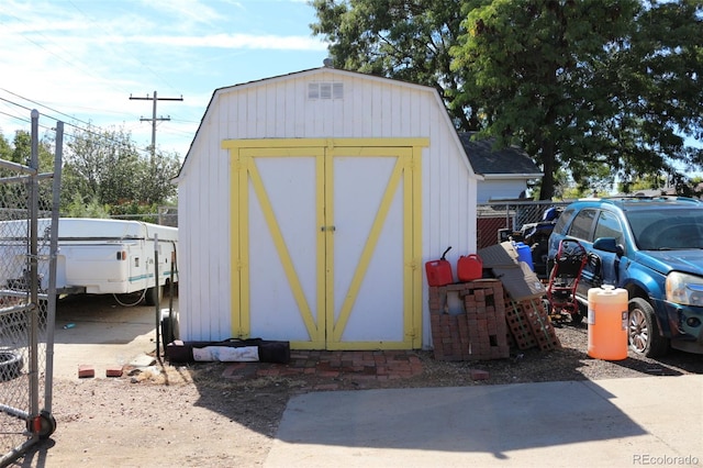 view of outbuilding