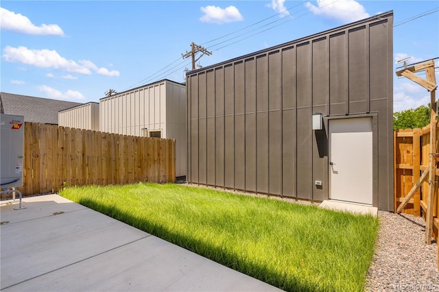 3295 Lawrence St, Denver, CO 80205 - fenced backyard featuring a patio