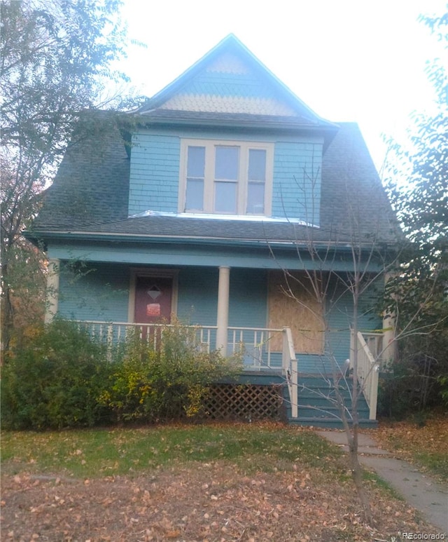 view of front of home featuring a porch