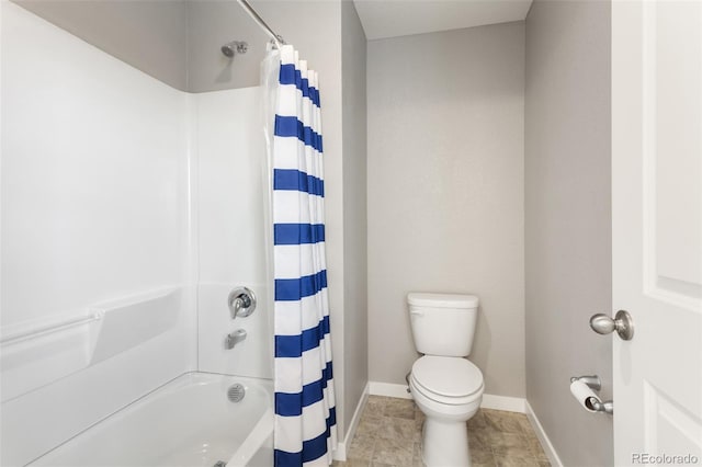 2248 Rosette Ln, Castle Rock, CO 80104 - full bath featuring baseboards and shower / tub combo with curtain