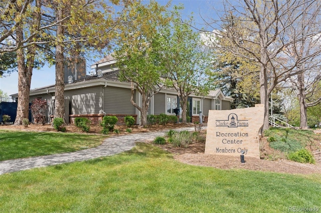 17611 Hoyt Pl, Parker, CO 80134 - community sign with a lawn