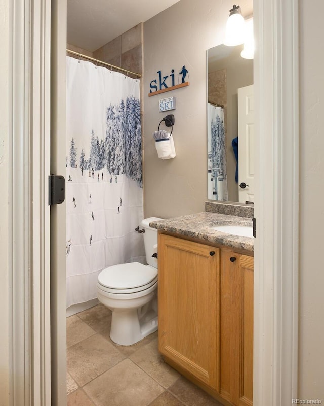 77 Spyglass Ln Unit 77, Silverthorne, CO 80498 - bathroom featuring vanity and curtained shower