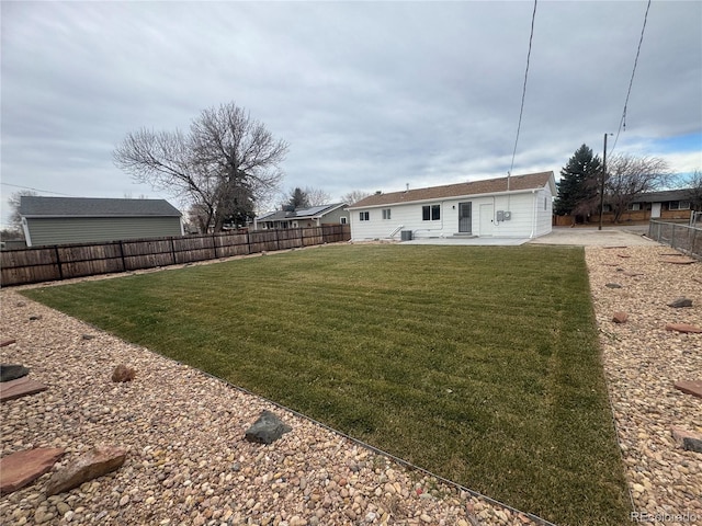 view of yard with a patio area