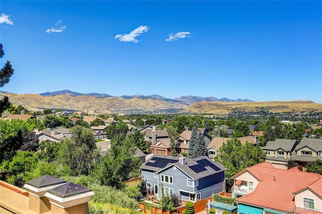 bird's eye view featuring a mountain view