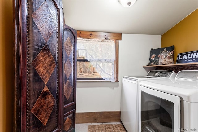 laundry area featuring washer and clothes dryer