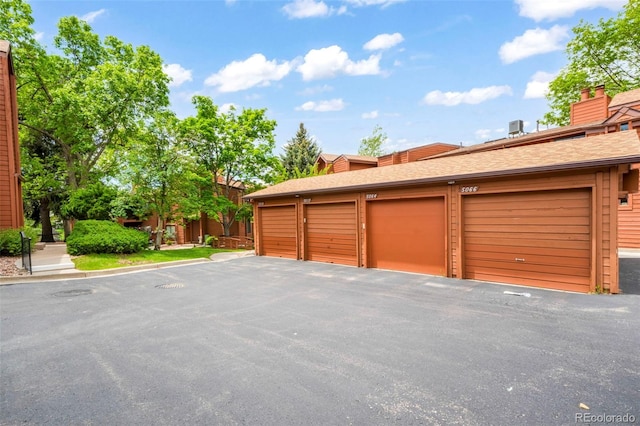 5010 Sunsuite Trl, Colorado Springs, CO 80917 - view of garage