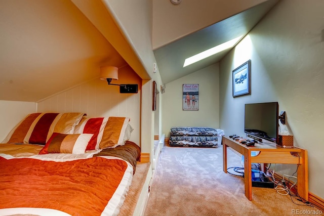 1937 Soda Ridge Rd Unit 1132, Dillon, CO 80435 - carpeted bedroom featuring lofted ceiling and a skylight