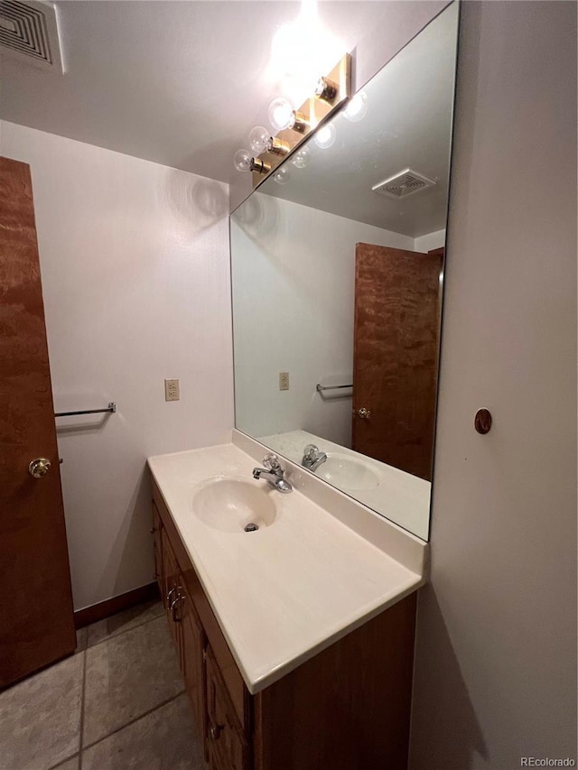 15983 E Loyola Dr, Aurora, CO 80013 - half bath with visible vents and vanity