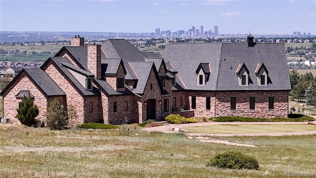 exterior space featuring a lawn