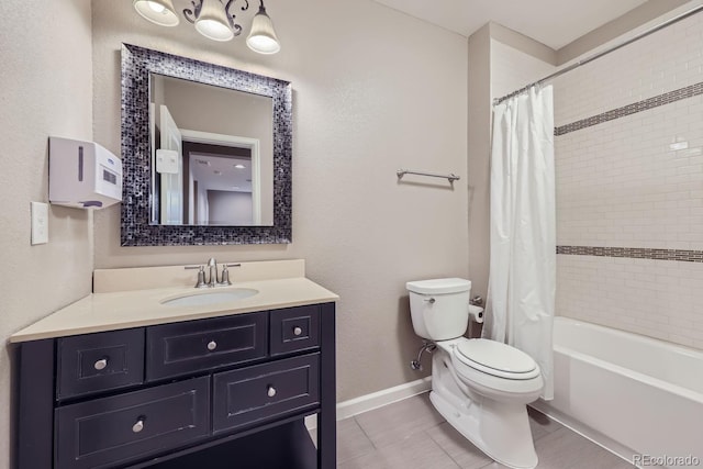 full bathroom with shower / tub combo with curtain, vanity, and toilet