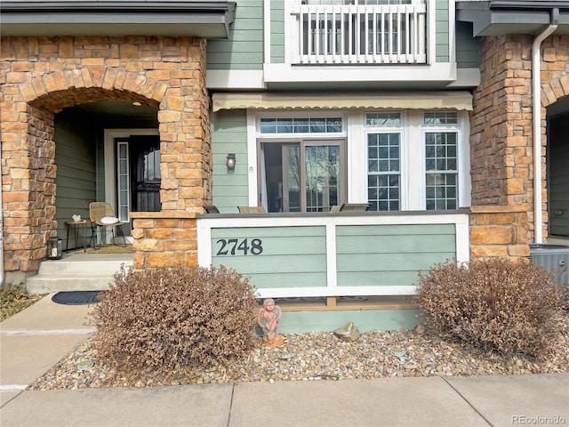 view of doorway to property