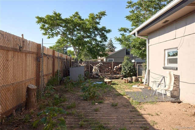 1075 S Ames St, Lakewood, CO 80226 - view of fenced backyard