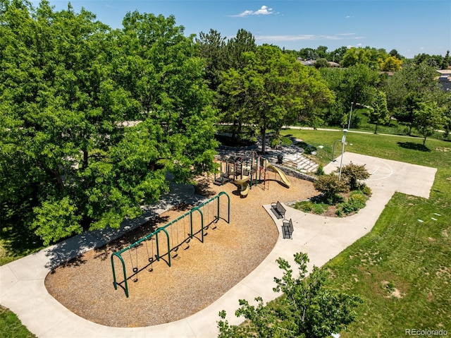 10009 Dodge Dr, Northglenn, CO 80260 - view of community with a yard and view of wooded area