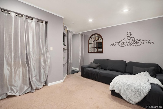 carpeted living room featuring recessed lighting, crown molding, and baseboards