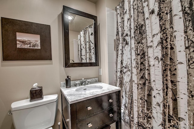 105 Wheeler Cir Unit 334, Frisco, CO 80443 - bathroom with vanity and a shower with curtain