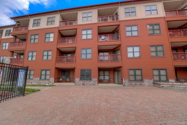 105 Wheeler Cir Unit 334, Frisco, CO 80443 - view of apartment building / complex