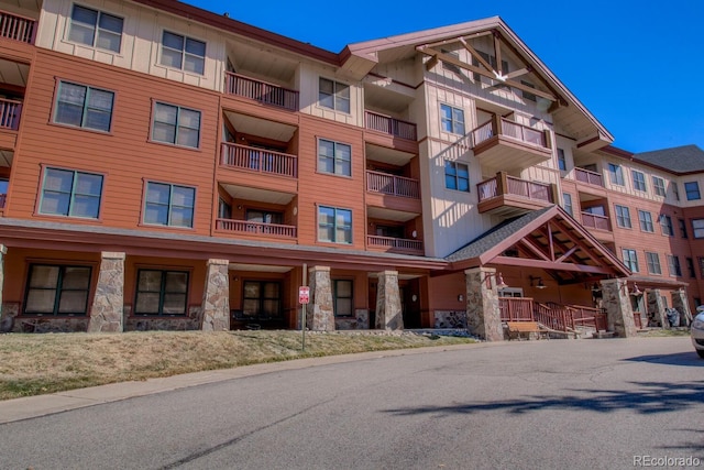 105 Wheeler Cir Unit 334, Frisco, CO 80443 - view of apartment building / complex