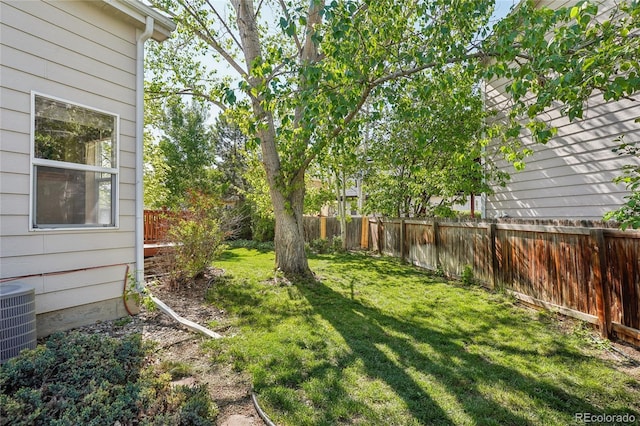 1481 Box Prairie Cir, Loveland, CO 80538 - view of yard with central AC