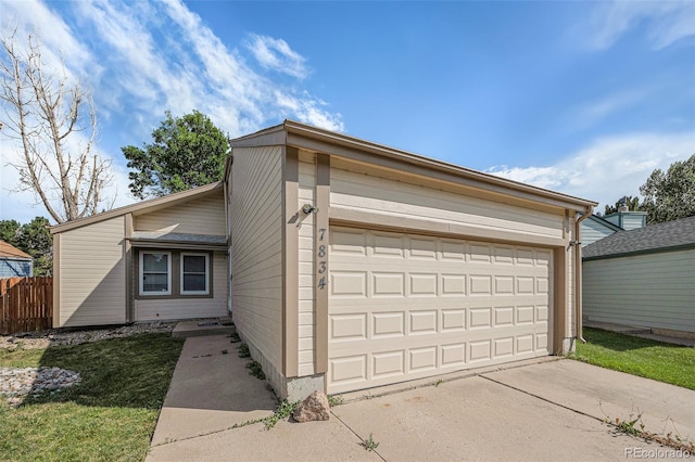 7834 S Windermere Cir, Littleton, CO 80120 - view of front of property with a garage