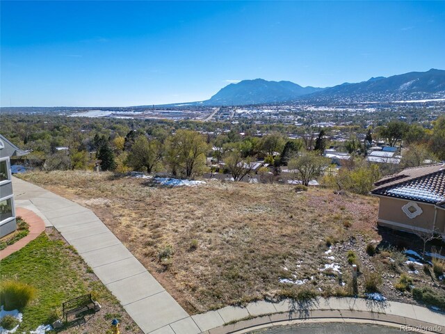 227 Crown High Ct, Colorado Springs, CO 80904