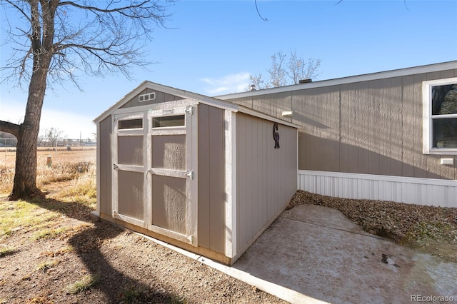 view of outbuilding