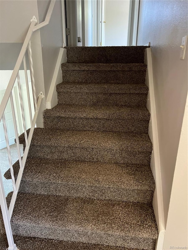 12252 Elmendorf Pl, Denver, CO 80239 - view of stairs