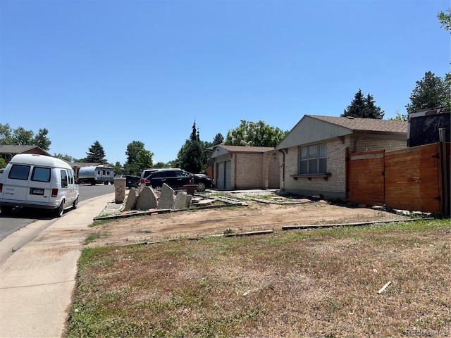12252 Elmendorf Pl, Denver, CO 80239 - view of yard
